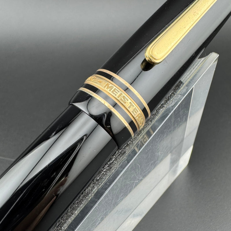 Montblanc Meisterstück No. 149 Fountain Pen 18C Tri-Color Gold Fine Nib