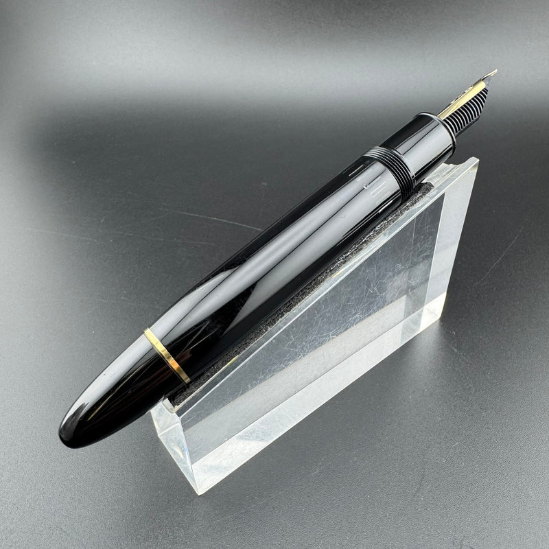 Montblanc Meisterstück No. 149 Fountain Pen 14C Gold Broad Nib Serviced