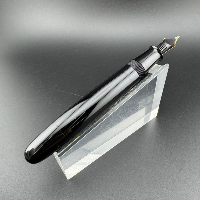 Ban-Ei Urushi Eyedropper Fountain Pen 14K Gold G.K. 60 Nib Serviced