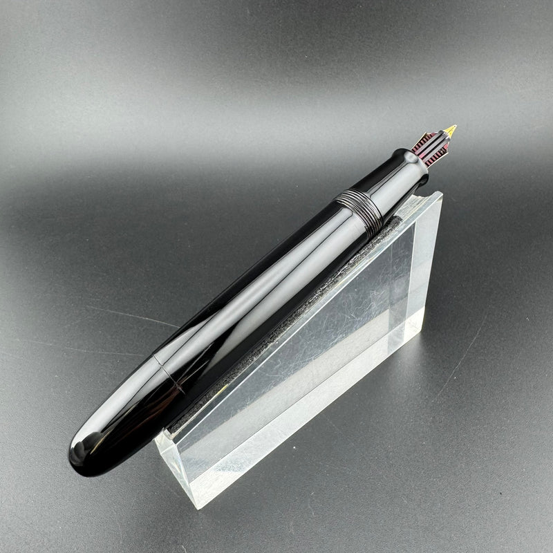 Ban-Ei Urushi Eyedropper Fountain Pen 14K Gold Sailor Nib Serviced