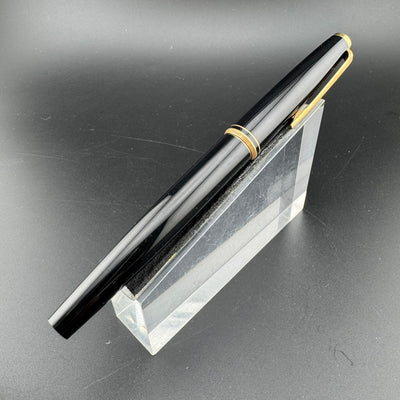 Montblanc Classic No. 221P Fountain Pen 14K Gold Fine Nib