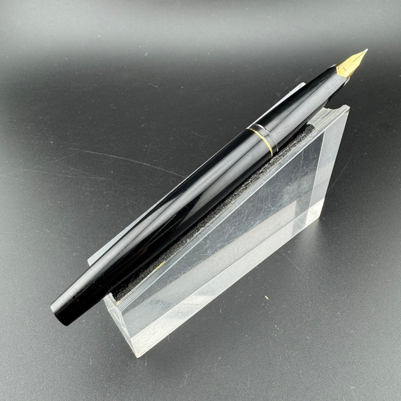 Montblanc Classic Black Resin Cartridge Fountain Pen 14K Gold Extra-Fine Nib