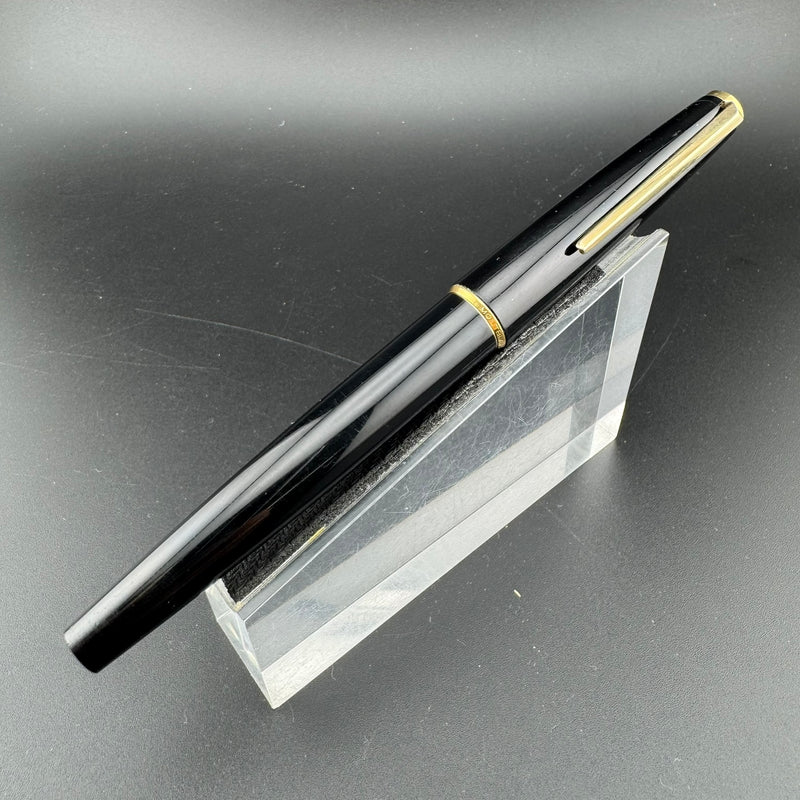 Montblanc Classic Black Resin Cartridge Fountain Pen 14K Gold Extra-Fine Nib