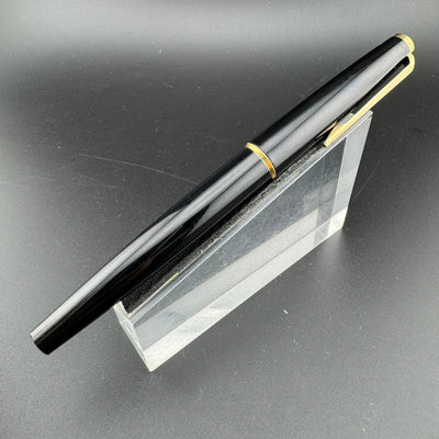 Montblanc Classic Black Resin Cartridge Fountain Pen 14K Gold Extra-Fine Nib