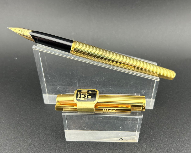 Pilot Custom Grandee Gold Fountain Pen 14K Gold Fine nib NOS