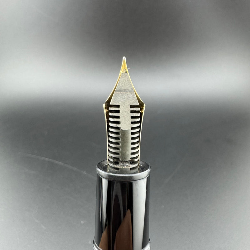 Montblanc Meisterstück No. 146 Fountain Pen 14C Gold Extra-Fine Nib Serviced