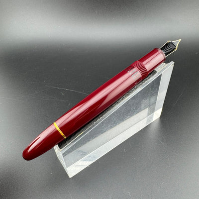 Montblanc Meisterstück No. 146 Burgundy Fountain Pen 14K Gold Medium Nib