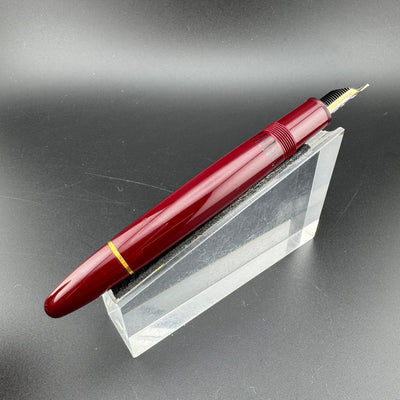 Montblanc Meisterstück No. 146 Burgundy Fountain Pen 14K Gold Medium Nib