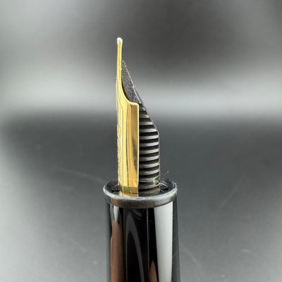 Montblanc Meisterstück No. 146 Fountain Pen 14K Gold Fine Nib Serviced