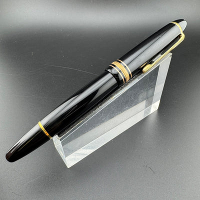 Montblanc Meisterstück No. 146 Fountain Pen 14K Gold Fine Nib Serviced