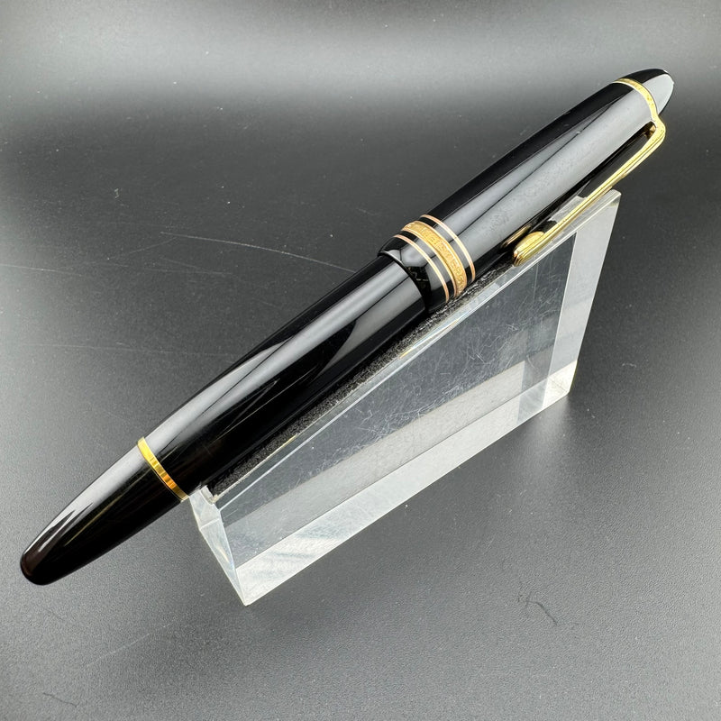 Montblanc Meisterstück No. 146 Fountain Pen 14K Gold Fine Nib Serviced