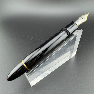 Montblanc Meisterstück No. 149 Fountain Pen 14C Gold Broad Nib Serviced