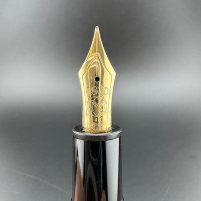 Montblanc Meisterstück No. 146 Fountain Pen 14K Gold Fine Nib Serviced