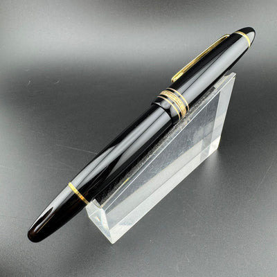 Montblanc Meisterstück No. 146 Fountain Pen 14K Gold Fine Nib Serviced