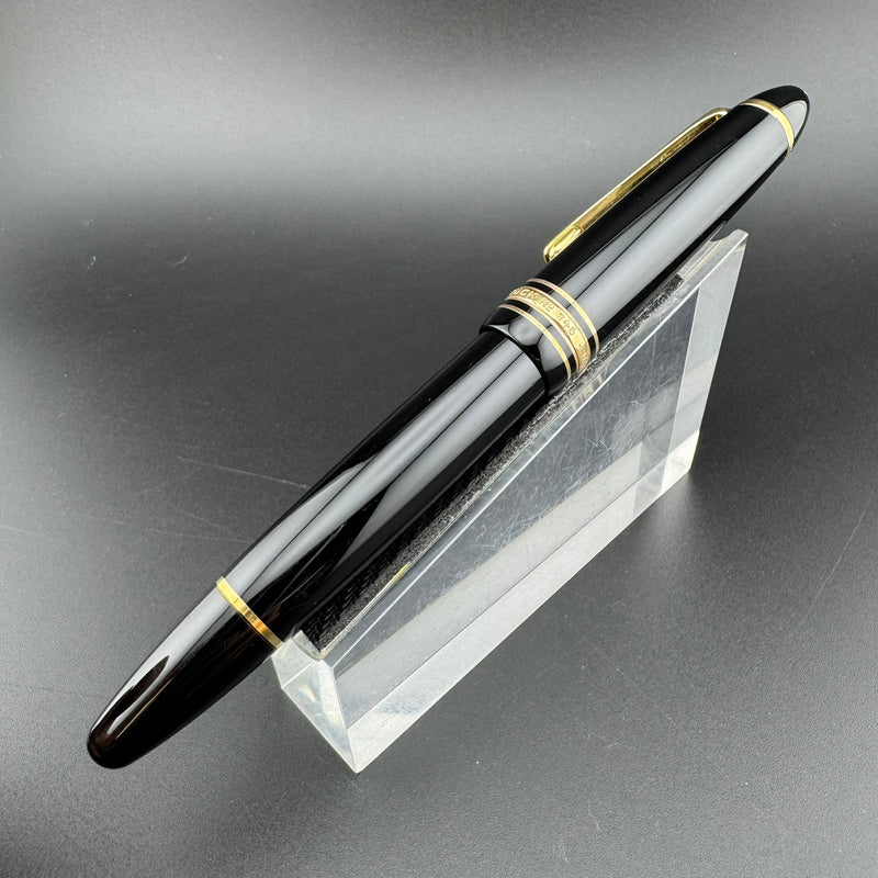 Montblanc Meisterstück No. 146 Fountain Pen 14K Gold Fine Nib Serviced