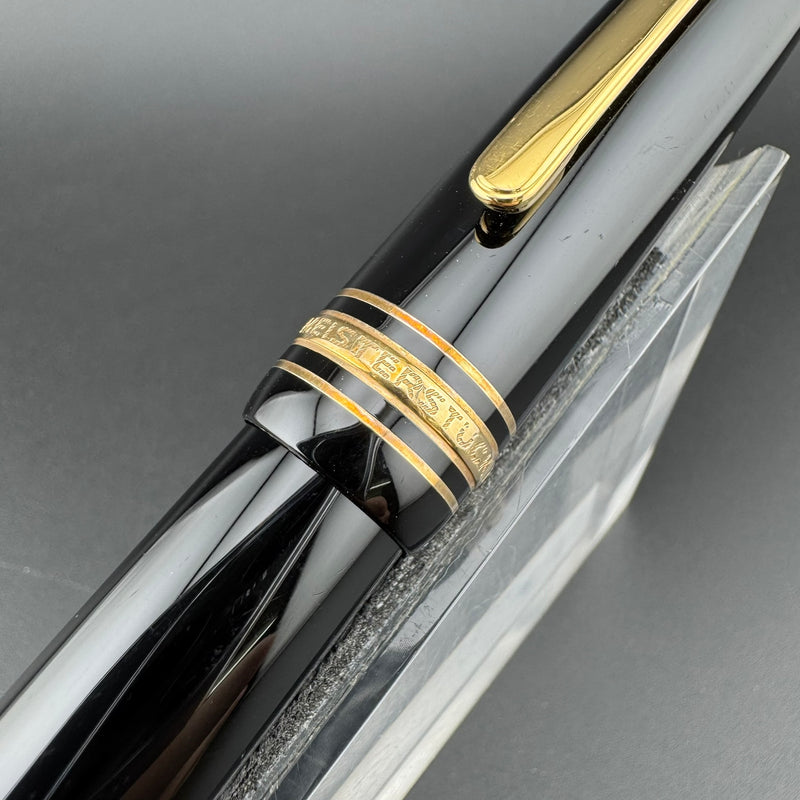 Montblanc Meisterstück No. 146 Fountain Pen 14K Gold Fine Nib Serviced