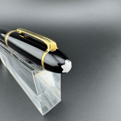 Montblanc Meisterstück No. 146 Fountain Pen 14K Gold Fine Nib Serviced
