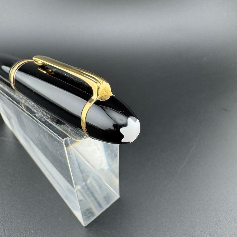 Montblanc Meisterstück No. 146 Fountain Pen 14K Gold Fine Nib Serviced