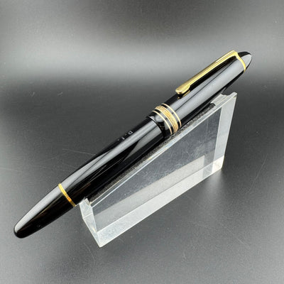 Montblanc Meisterstück No. 146 Fountain Pen 14K Gold Fine Nib Serviced