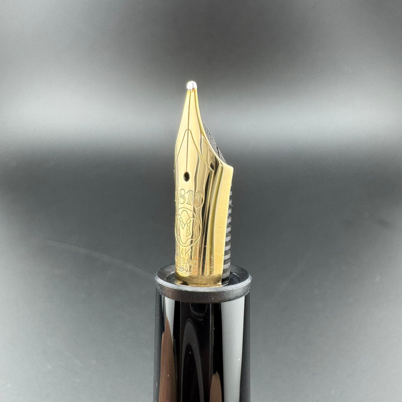 Montblanc Meisterstück No. 146 Fountain Pen 14K Gold Medium Nib Serviced