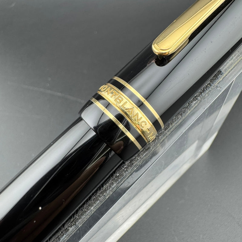 Montblanc Meisterstück No. 146 Fountain Pen 14K Gold Medium Nib Serviced