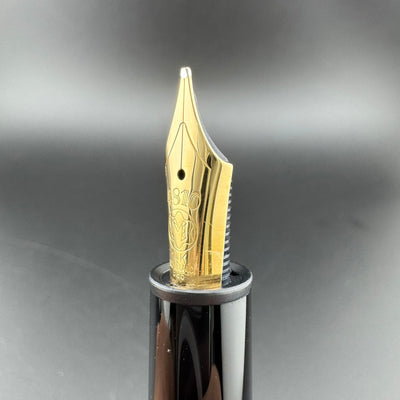 Montblanc Meisterstück No. 146 Fountain Pen 14K Broad Nib Serviced