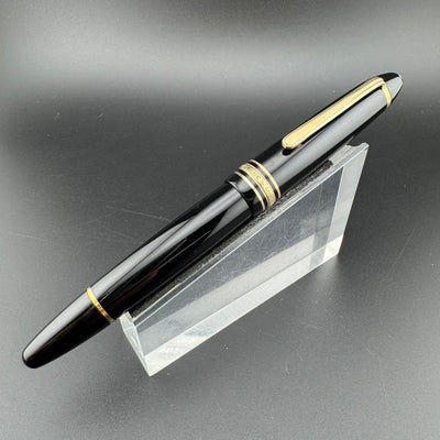 Montblanc Meisterstück No. 146 Fountain Pen 14K Broad Nib Serviced
