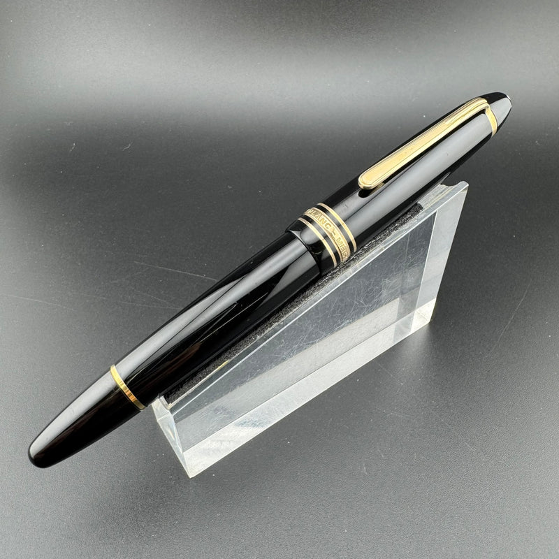 Montblanc Meisterstück No. 146 Fountain Pen 14K Broad Nib Serviced