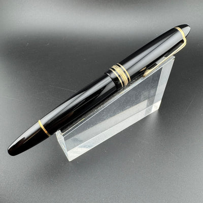 Montblanc Meisterstück No. 146 Fountain Pen 14K Broad Nib Serviced