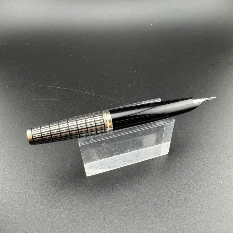 Pilot Elite Steel Checkered Pocket Fountain Pen 18K Gold F Nib Oct 1974