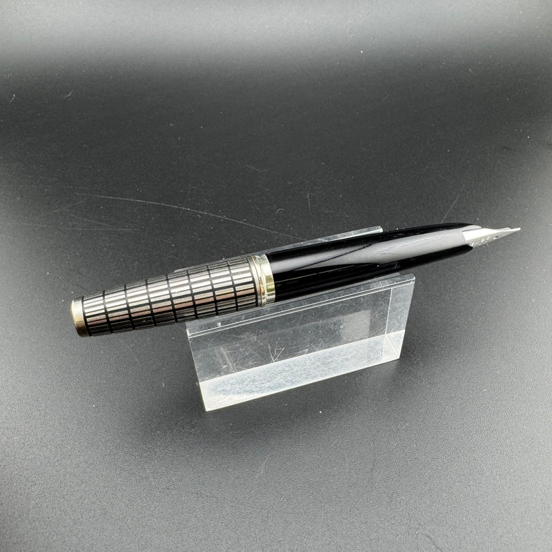 Pilot Elite Steel Checkered Pocket Fountain Pen 18K Gold F Nib Oct 1974