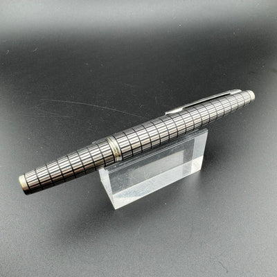 Pilot Elite Steel Checkered Pocket Fountain Pen 18K Gold F Nib Oct 1974