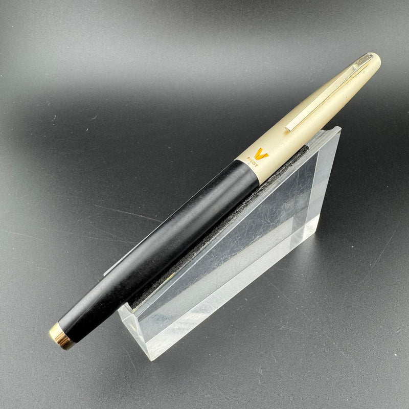 Pilot Super 200 Black & Silver Fountain Pen 14K Gold Script Nib Unrestored