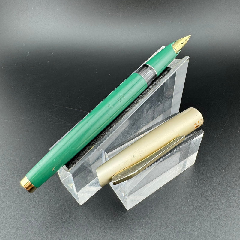 Pilot Super 200V Green Resin Fountain Pen 14K Gold Extra Fine Nib