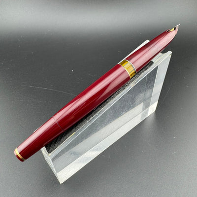 Montblanc Meisterstück No. 12 Burgundy Fountain Pen 18C Gold EF Nib Serviced
