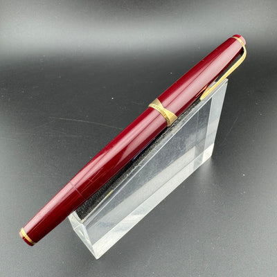 Montblanc Meisterstück No. 12 Burgundy Fountain Pen 18C Gold EF Nib Serviced