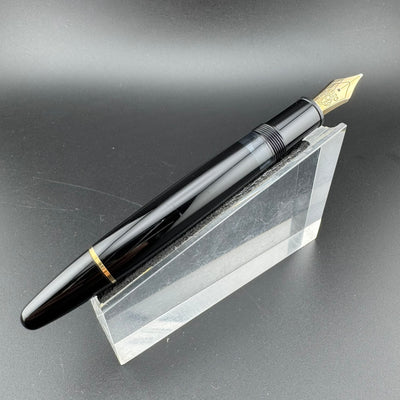 Montblanc Meisterstück No. 146 Fountain Pen 14C Medium Nib w/Box Serviced