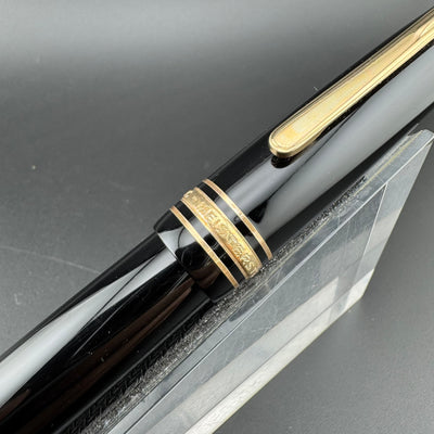 Montblanc Meisterstück No. 146 Fountain Pen 14C Medium Nib w/Box Serviced