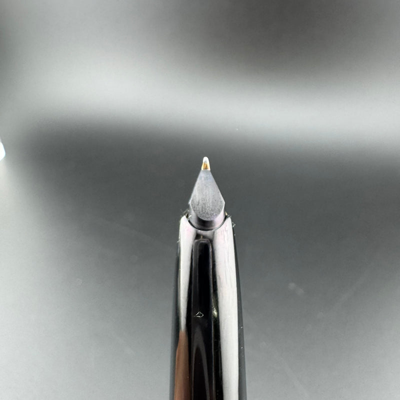 Montblanc No. 22 Black Resin Fountain Pen 14C Gold Extra-Fine Nib Serviced