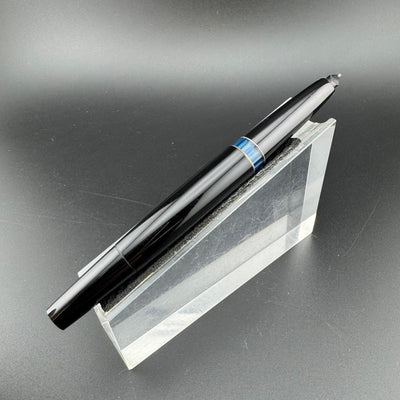 Montblanc No. 22 Black Resin Fountain Pen 14C Gold Extra-Fine Nib Serviced