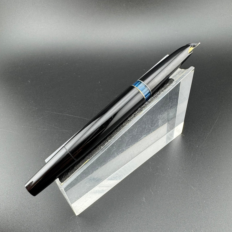 Montblanc No. 22 Black Resin Fountain Pen 14C Gold Extra-Fine Nib Serviced