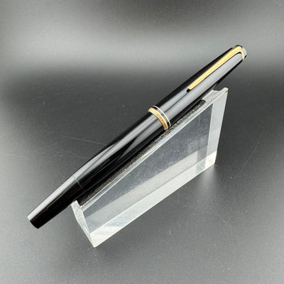 Montblanc No. 22 Black Resin Fountain Pen 14C Gold Extra-Fine Nib Serviced