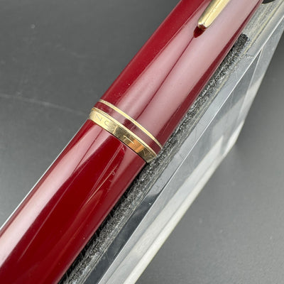 Montblanc No. 22 Burgundy Resin Fountain Pen 14C Gold Extra Fine Nib Serviced
