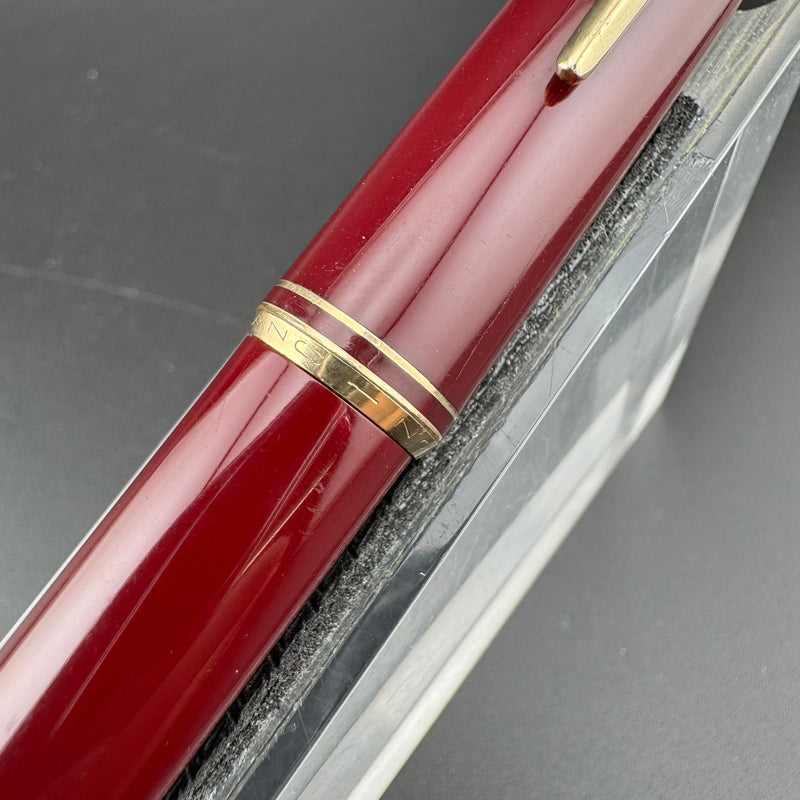 Montblanc No. 22 Burgundy Resin Fountain Pen 14C Gold Extra Fine Nib Serviced
