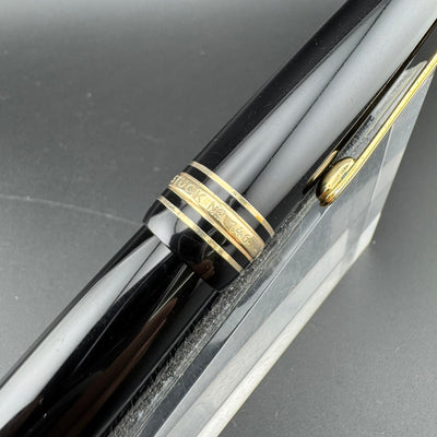 Montblanc Meisterstück No. 146 Fountain Pen 14K Gold Extra Fine Nib Serviced