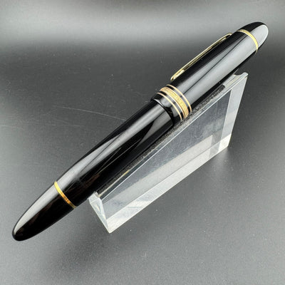 Montblanc Meisterstück No. 149 Fountain Pen 18K Gold Broad Nib Serviced