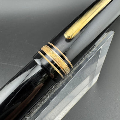 Montblanc Meisterstück No. 149 Fountain Pen 18K Gold Broad Nib Serviced