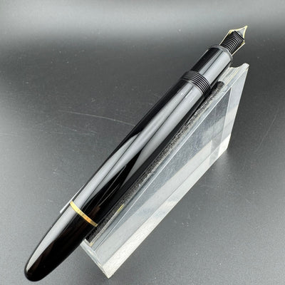 Montblanc Meisterstück No. 146 Fountain Pen 14K Gold Fine Nib Serviced