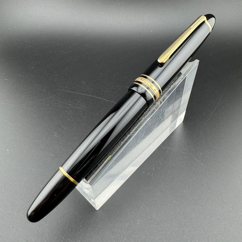 Montblanc Meisterstück No. 146 Fountain Pen 14K Gold Fine Nib Serviced