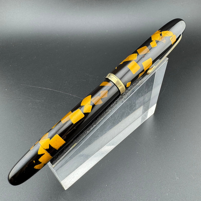 Pelikan Keyhole Maki-e by Ginjiro Kabutogi Fountain Pen 14K Gold G.K. Flex Nib Restored